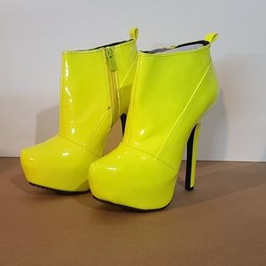 Dollhouse Minaj Booties